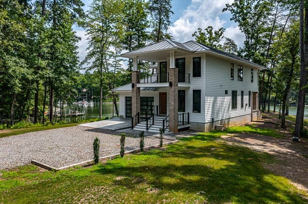212A Gordon Drive, Weems, VA