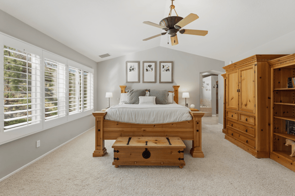 2225 Kirsten Lee Dr, Westlake Village, CA