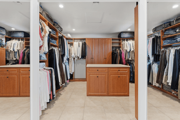 2225 Kirsten Lee Dr, Westlake Village, CA