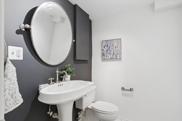 109 King Henry Ct, Alexandria, VA
