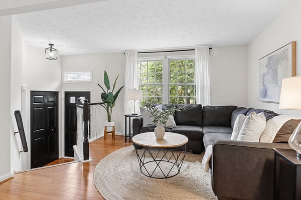 6033 Hydrangea Dr, Alexandria, VA