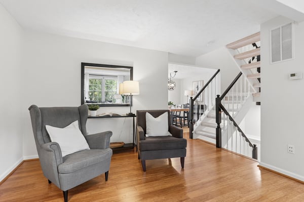 6033 Hydrangea Dr, Alexandria, VA