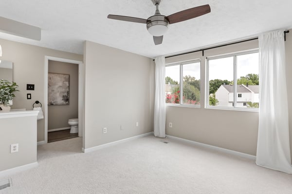 6033 Hydrangea Dr, Alexandria, VA