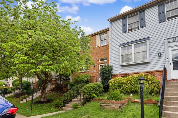 6033 Hydrangea Dr, Alexandria, VA