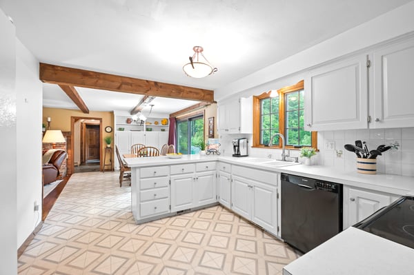 10 Candlewood Drive - UNDER CONTRACT!, Amherst, NH