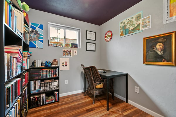 5946 Poketa Road, Verona, PA