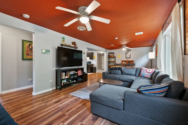 5946 Poketa Road, Verona, PA