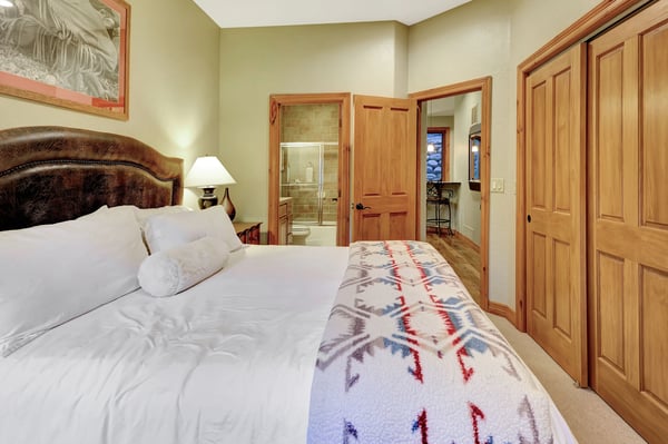254 Arrowhead Drive, B, Edwards, CO