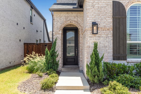 2704 Acadia Mews, Celina, TX