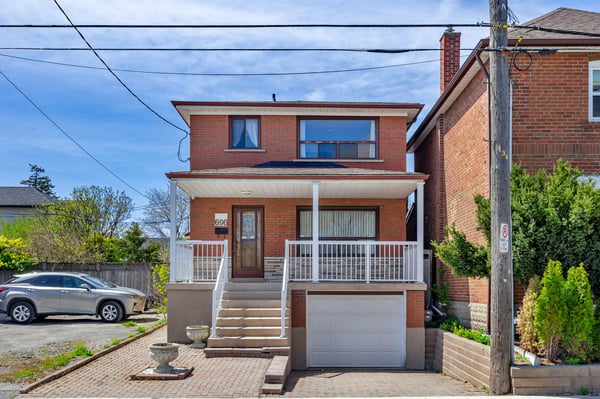 696 Winona Dr, York, ON