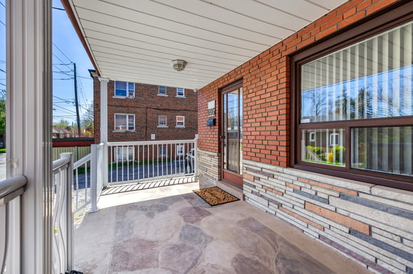 696 Winona Dr, York, ON
