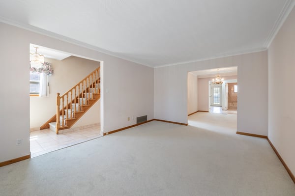 696 Winona Dr, York, ON