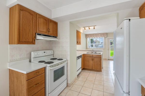 696 Winona Dr, York, ON
