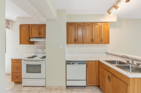 696 Winona Dr, York, ON
