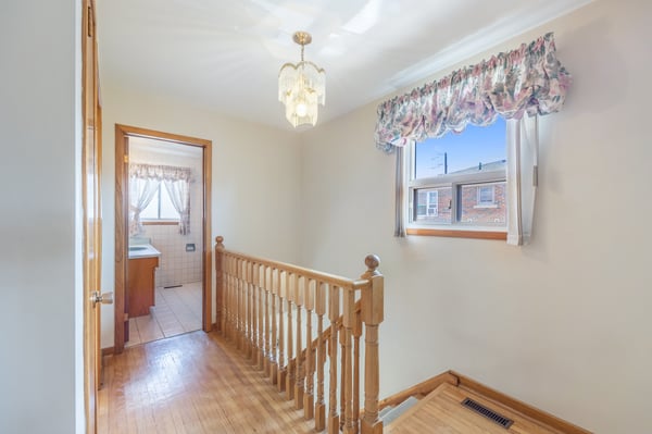 696 Winona Dr, York, ON
