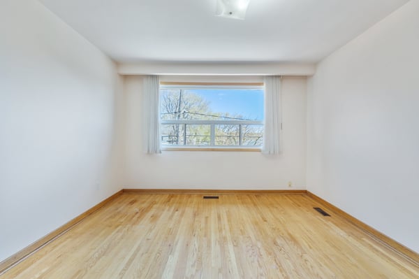 696 Winona Dr, York, ON