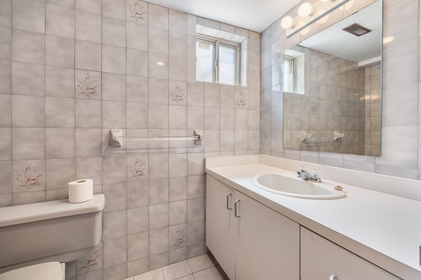 696 Winona Dr, York, ON