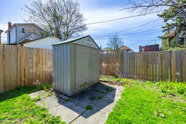 696 Winona Dr, York, ON