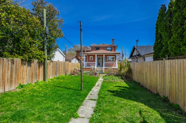 696 Winona Dr, York, ON