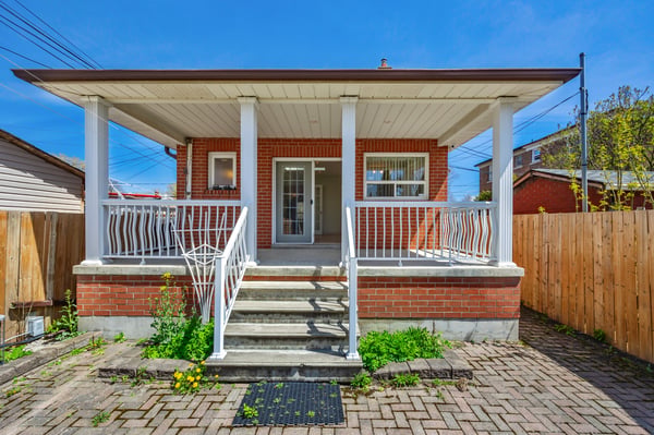 696 Winona Dr, York, ON