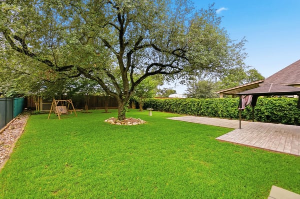 636 Carriage House, Spring Branch, TX