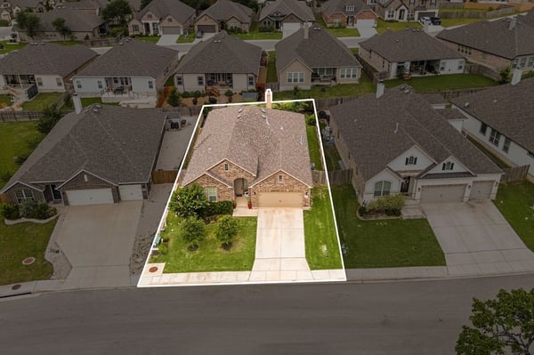 Spacious single-family home with a generous yard and modern layout in a welcoming neighborhood.