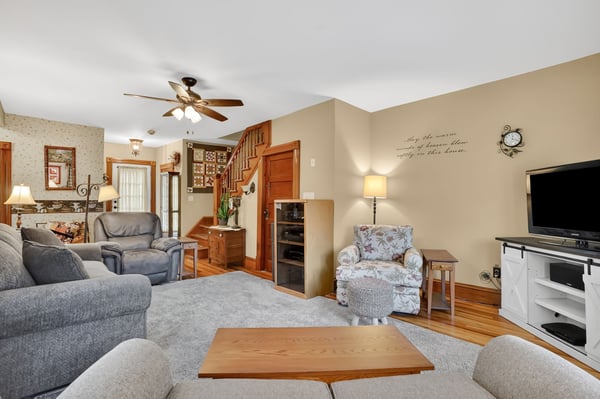224 College Highway, Southampton, MA