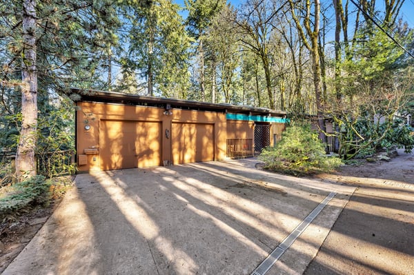 2546 SW Sherwood Drive, Portland, OR