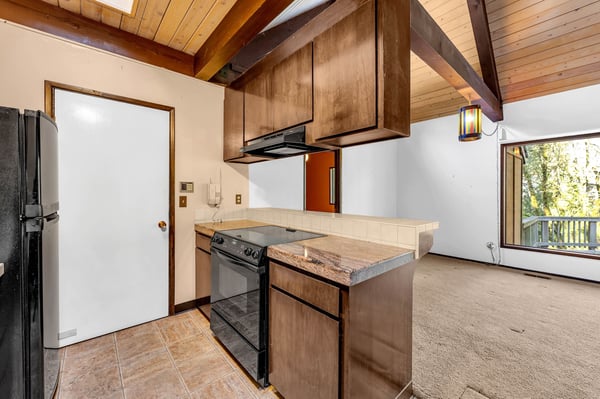 2546 SW Sherwood Drive, Portland, OR