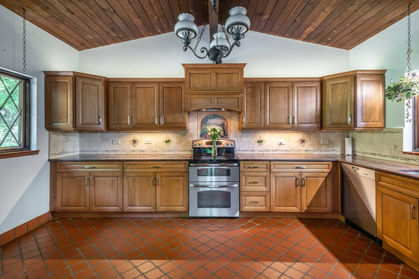 40 Sunset Dr, Sherman, CT