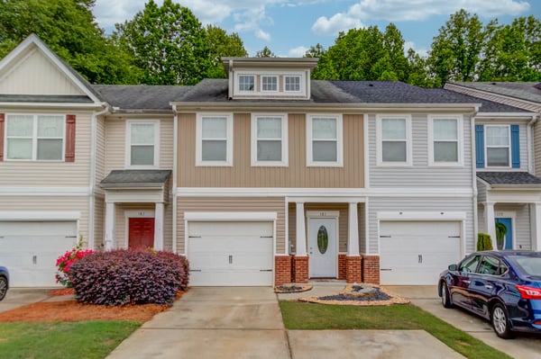 181 Turtle Creek Dr, Winder, GA