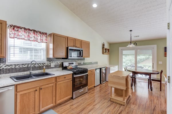 1341 Blazing Star Rd, Lawrenceville, GA