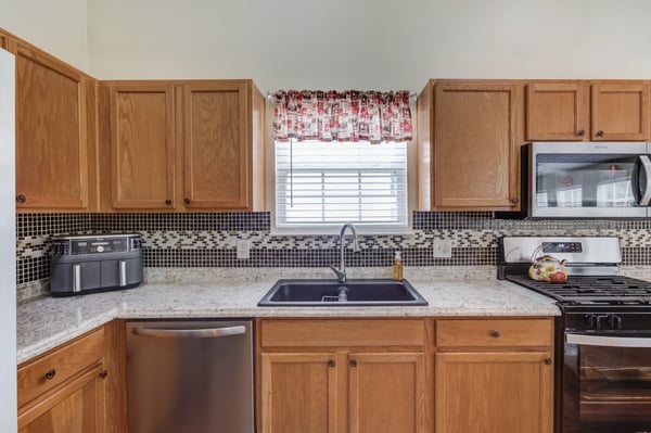 1341 Blazing Star Rd, Lawrenceville, GA