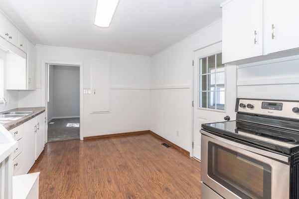 18 Susan Street W, Huntsville (Chaffey), ON