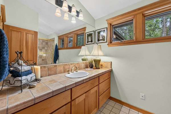 26359 SW Tamarack Lane, Camp Sherman, OR
