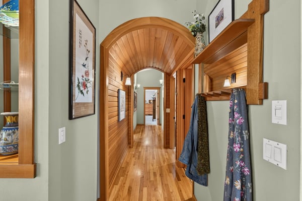 26359 SW Tamarack Lane, Camp Sherman, OR