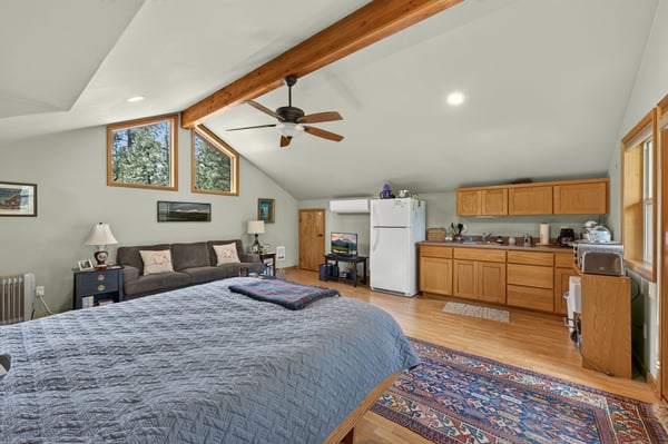 26359 SW Tamarack Lane, Camp Sherman, OR