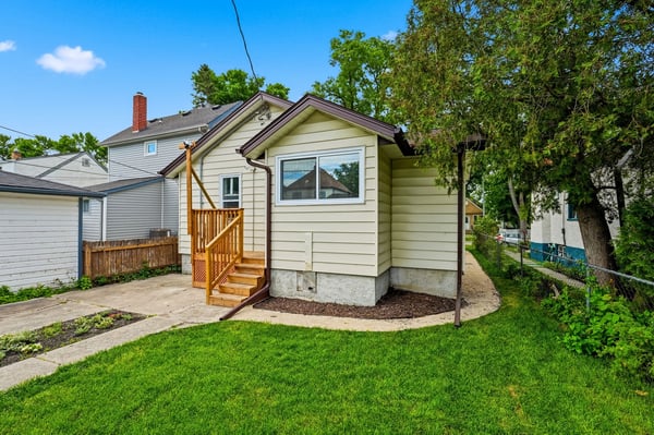 421 Atlantic Ave, Winnipeg, MB