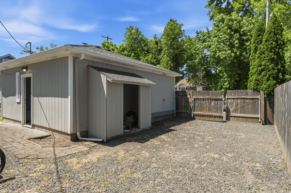 837 NW 10th St, Corvallis, OR