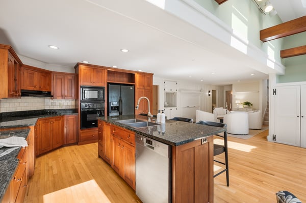 60 Tidewater Farm Road, Greenland, NH