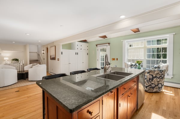 60 Tidewater Farm Road, Greenland, NH