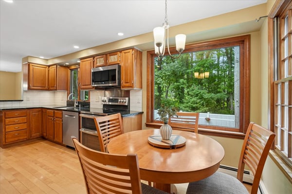 4 Lawson Farm Road, Londonderry, NH