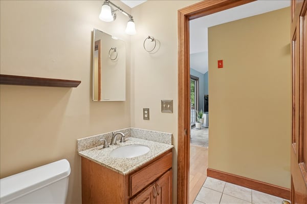 4 Lawson Farm Road, Londonderry, NH