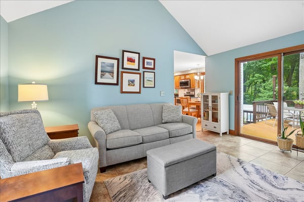 4 Lawson Farm Road, Londonderry, NH