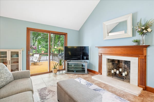 4 Lawson Farm Road, Londonderry, NH