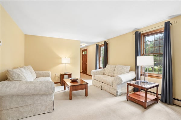 4 Lawson Farm Road, Londonderry, NH