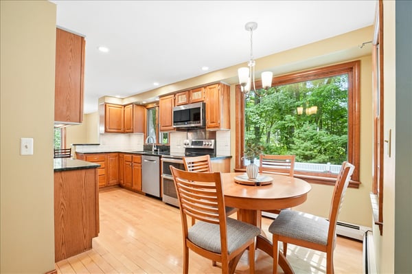4 Lawson Farm Road, Londonderry, NH