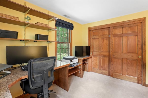 4 Lawson Farm Road, Londonderry, NH