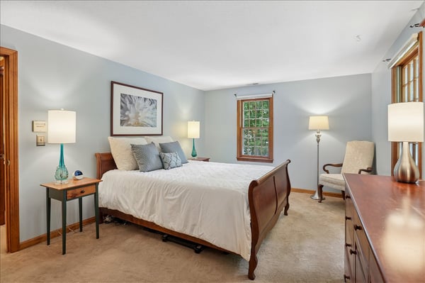 4 Lawson Farm Road, Londonderry, NH