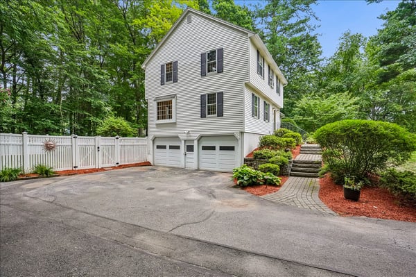 4 Lawson Farm Road, Londonderry, NH